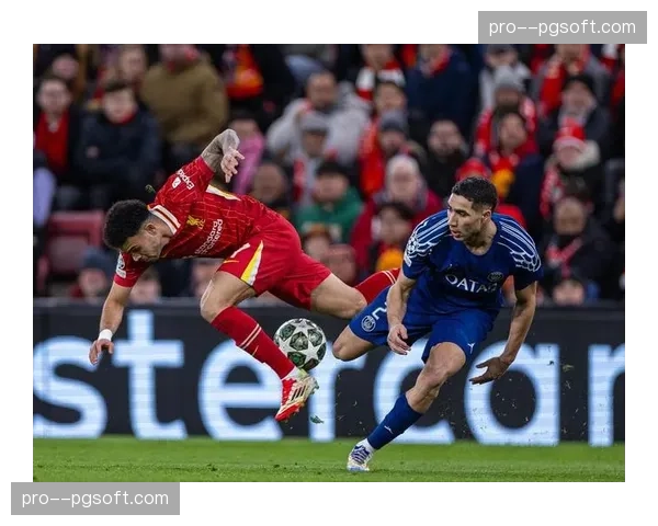 阿什拉夫梅开二度，巴黎圣日耳曼后卫化身进攻机器