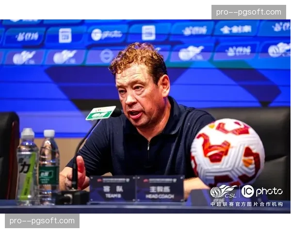 回顾2025赛季:上海申花夺冠之路,斯卢茨基的战术革命 回顾2025赛季:上海申花夺冠之路,斯卢茨基的战术革命